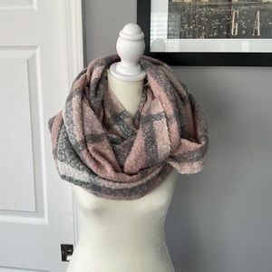 Infinity scarf